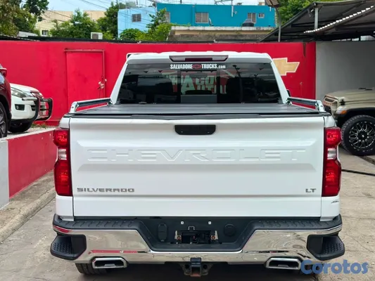 2020 Chevrolet Silverado — foto 5 / 15