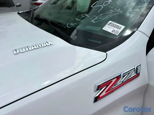 2020 Chevrolet Silverado — foto 8 / 15
