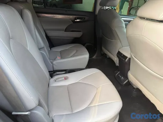 2022 Toyota Highlander — foto 4 / 11