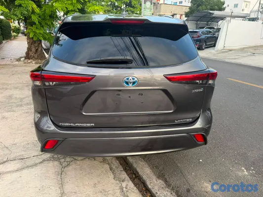 2022 Toyota Highlander — foto 5 / 11