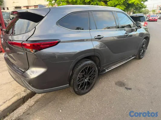 2022 Toyota Highlander — foto 7 / 11