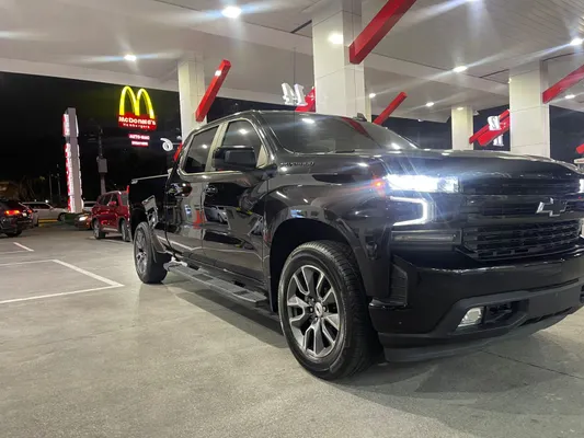 2021 Chevrolet Silverado — foto 3 / 9