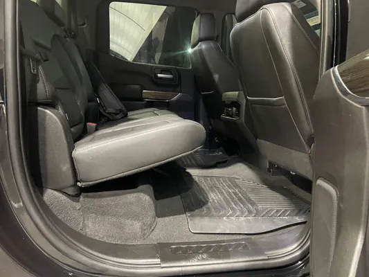 2021 Chevrolet Silverado — foto 6 / 9