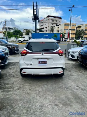 2022 Nissan Kicks — foto 8 / 10
