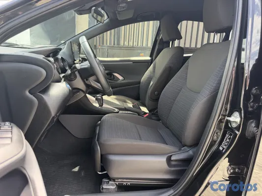 2020 Toyota Yaris — foto 5 / 9