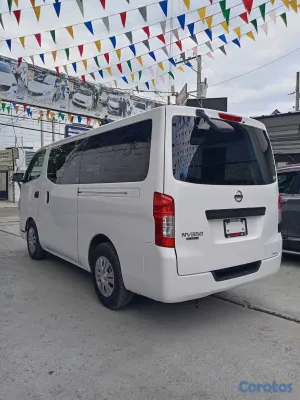 2019 Nissan Caravan — foto 5 / 10