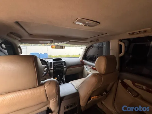 2006 Toyota Land Cruiser Prado — foto 12 / 15