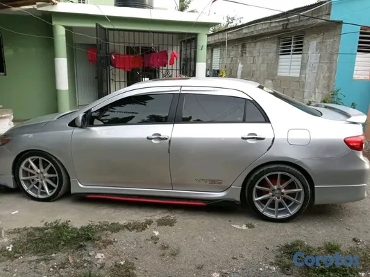 2012 Toyota Corolla — foto 4 / 6