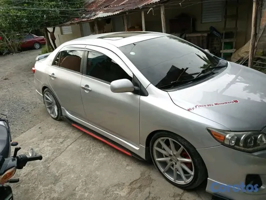 2012 Toyota Corolla — foto 5 / 6
