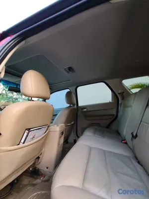 2008 Ford Escape — foto 9 / 10