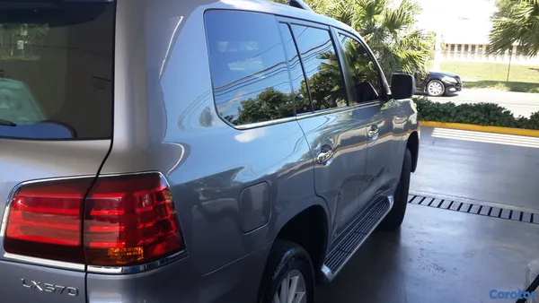 2009 Lexus Lx — foto 9 / 10