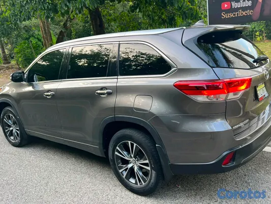 2018 Toyota Highlander — foto 10 / 10