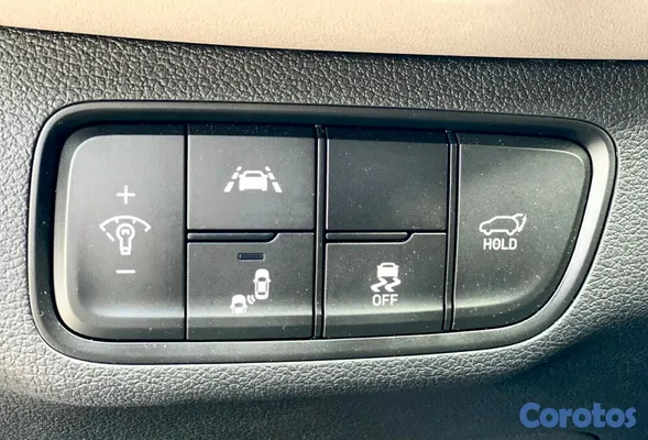 2020 Hyundai Santa Fe — foto 8 / 10