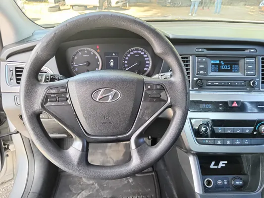 2016 Hyundai Sonata — foto 5 / 10
