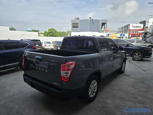 2021 KGM Rexton