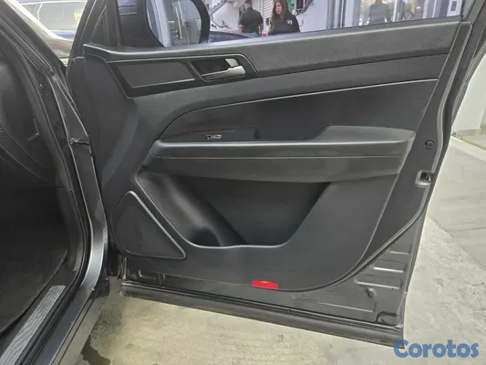 2021 KGM Rexton — foto 18 / 18