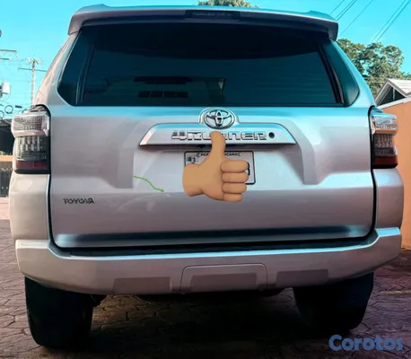 2020 Toyota 4 Runner — foto 4 / 11
