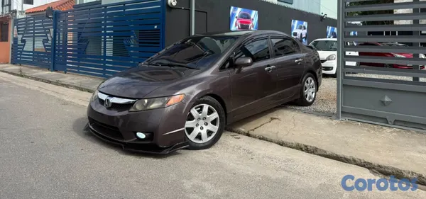 2010 Honda Civic — foto 2 / 10