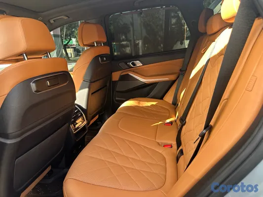 2024 BMW Serie X — foto 9 / 14
