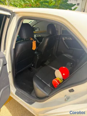 2011 Kia Forte — foto 3 / 18