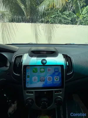 2011 Kia Forte — foto 15 / 18