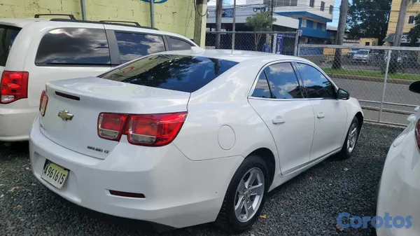 2016 Chevrolet Malibu — foto 4 / 10