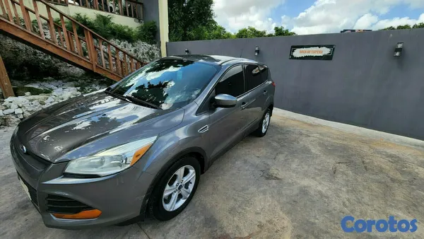 2014 Ford Escape — foto 9 / 10