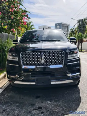 2020 Lincoln Navigator — foto 2 / 10