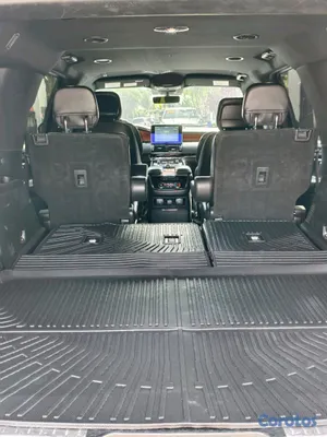 2020 Lincoln Navigator — foto 7 / 10