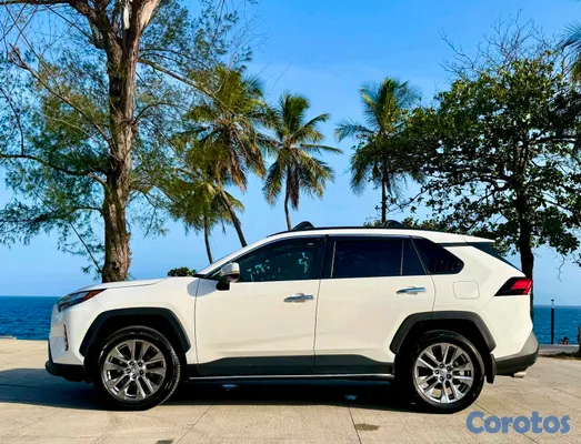2023 Toyota Rav-4 — foto 3 / 11