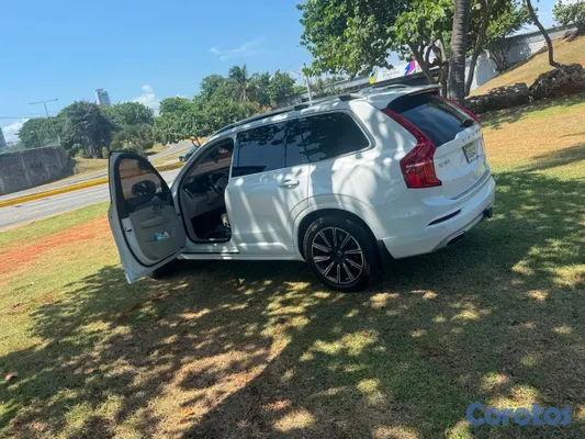 2017 Volvo Xc90 — foto 4 / 12