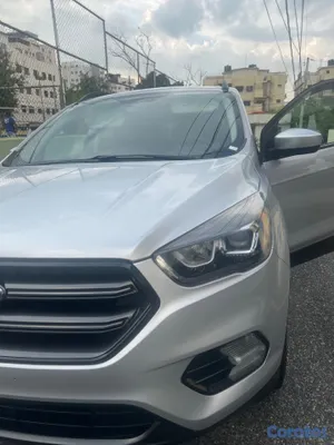 2019 Ford Escape — foto 4 / 10