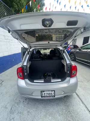 2014 Nissan March — foto 10 / 10
