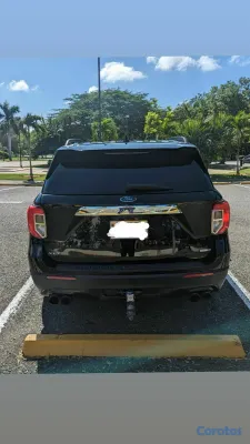 2020 Ford Explorer — foto 4 / 9