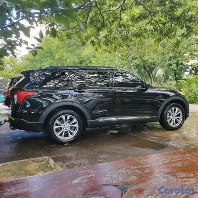 2020 Ford Explorer — foto 7 / 9
