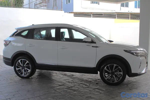 2026 Changfeng Dongfeng AX7 — foto 4 / 10