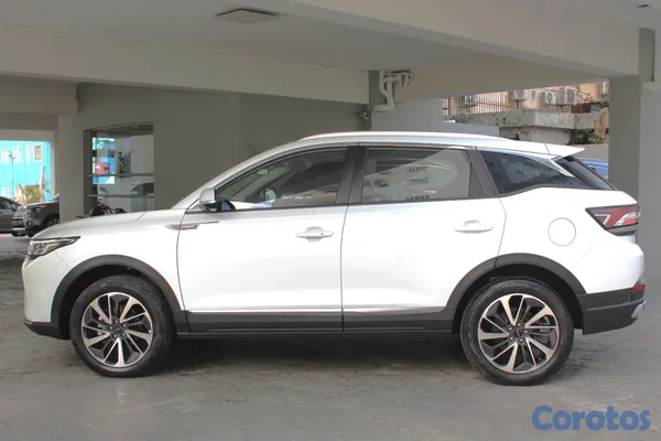 2026 Changfeng Dongfeng AX7 — foto 7 / 10