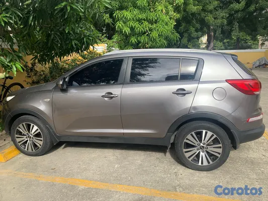 2015 Kia Sportage — foto 2 / 8
