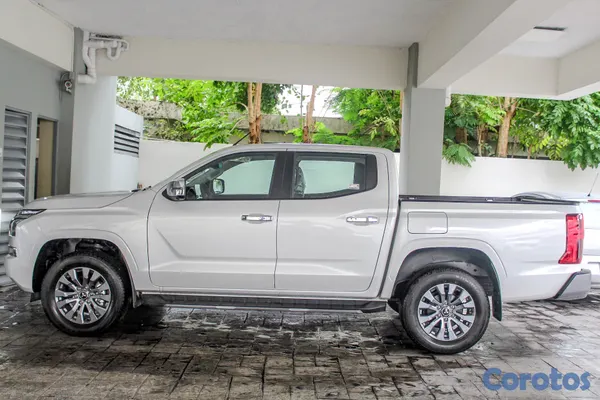 2026 Mitsubishi L200 — foto 5 / 9
