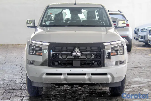 2026 Mitsubishi L200 — foto 7 / 9