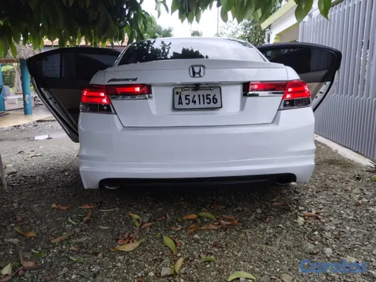 2010 Honda Accord — foto 2 / 8