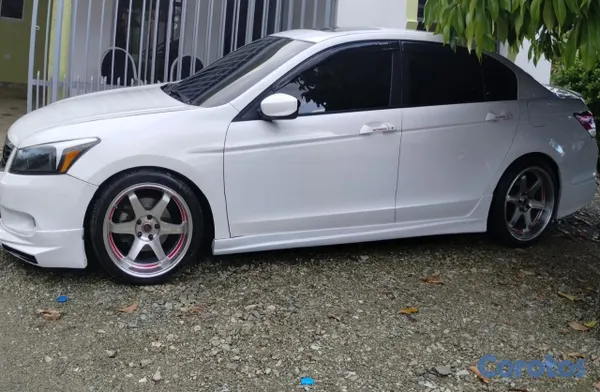 2010 Honda Accord — foto 4 / 8