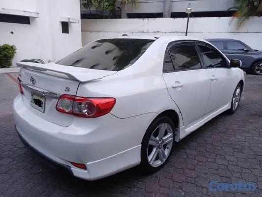 2013 Toyota Corolla — foto 5 / 13