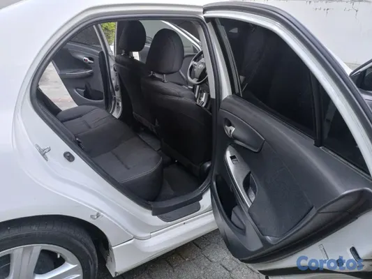 2013 Toyota Corolla — foto 13 / 13
