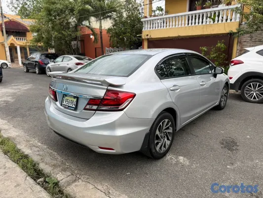 2015 Honda Civic — foto 4 / 10
