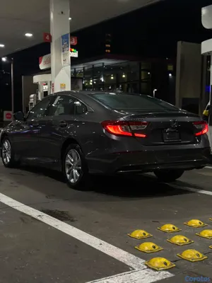 2020 Honda Accord — foto 16 / 20