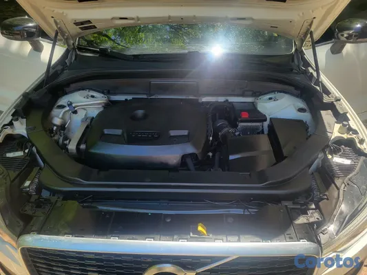 2019 Volvo Xc60 — foto 9 / 12
