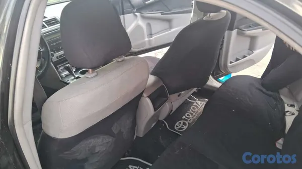 2012 Toyota Camry — foto 4 / 8