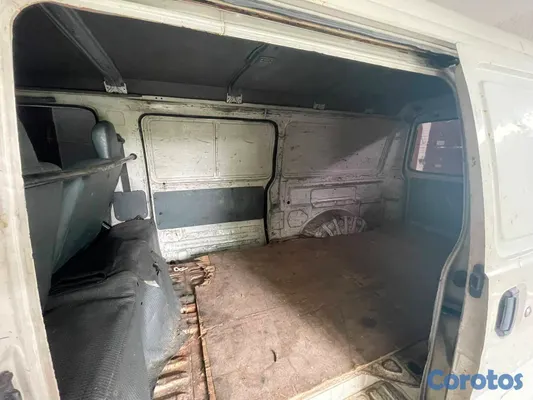 2005 Mitsubishi L300 — foto 3 / 5