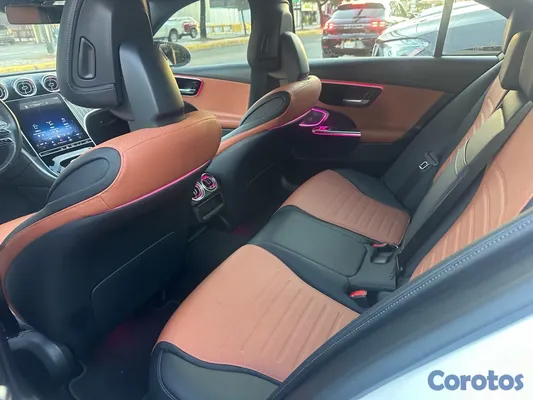 2023 Mercedes-Benz Mercedes Benz C300 AMG — foto 8 / 11